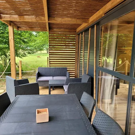 Le Chalet Montegut Hebergements Insolites Campsite *