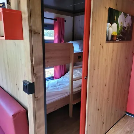 Le Chalet Montegut Hebergements Insolites Campsite Coulandon